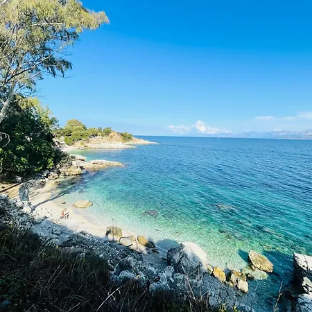 Semesterbostad Yellow House Kassiopi